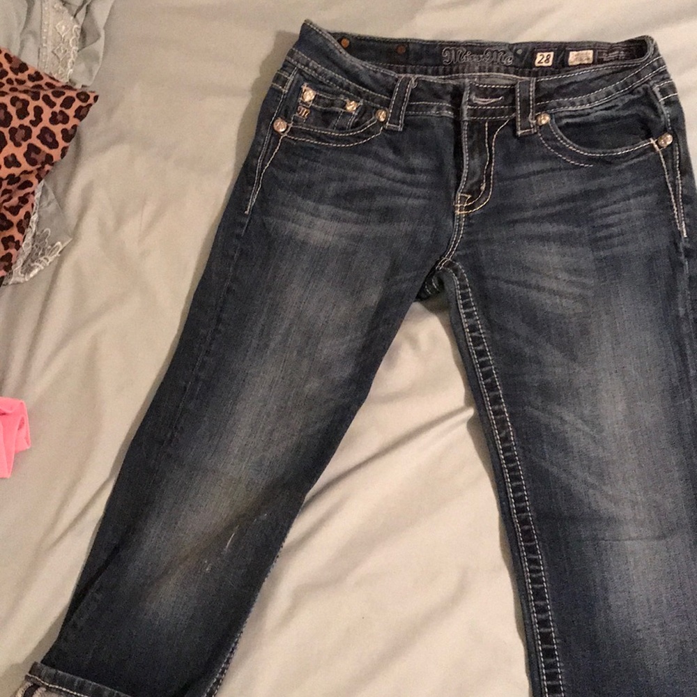 Miss Me cuffed Capri